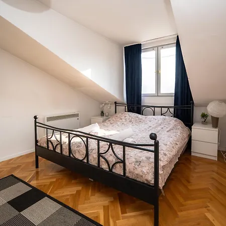 Eternal Flame Apartment *